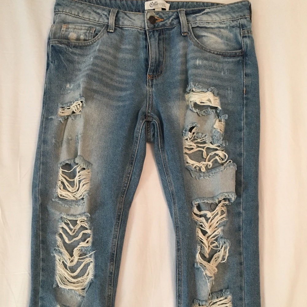 Ripped Crop Jeans
